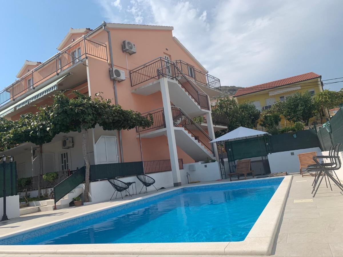 Apartments Villa Bella Vista Seget Trogir Buitenkant foto