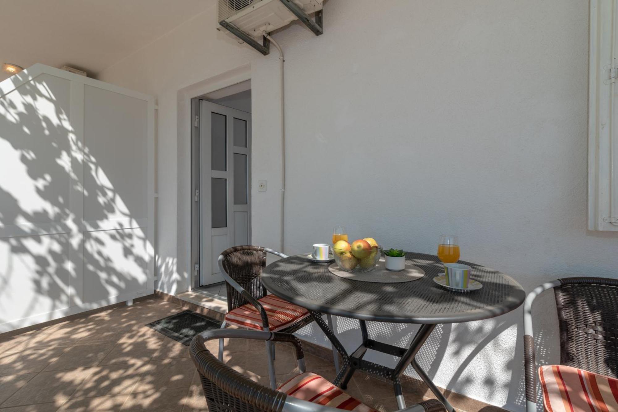 Apartments Villa Bella Vista Seget Trogir Buitenkant foto